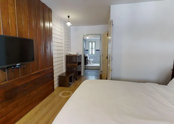 & Hashery Boutique House 4*