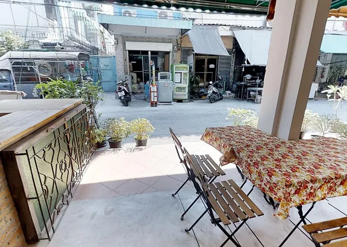 & Hashery Boutique House 4*