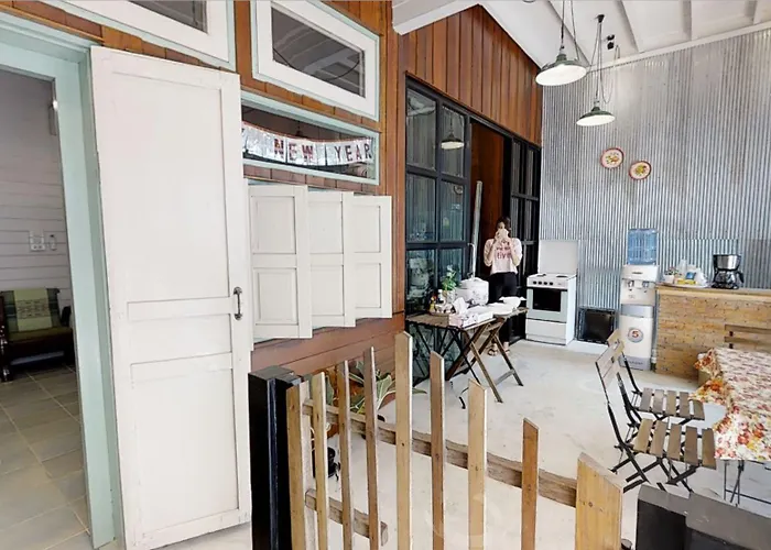 & Hashery Boutique House